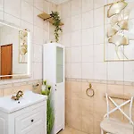 Adrian - Six Bedroom With Swimming Pool And Sea View *