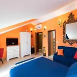 Willa Adrian - Six Bedroom With Swimming Pool And Sea View