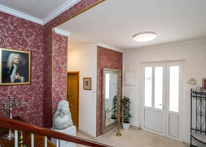 Adrian - Six Bedroom With Swimming Pool And Sea View * Dubrovník