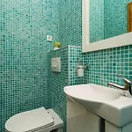 Adrian - Six Bedroom With Swimming Pool And Sea View Vila *