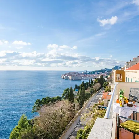 Villa Adrian - Six Bedroom With Swimming Pool And Sea View *