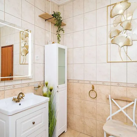 Adrian - Six Bedroom With Swimming Pool And Sea View *