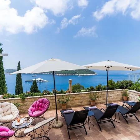 Villa Adrian - Six Bedroom With Swimming Pool And Sea View *