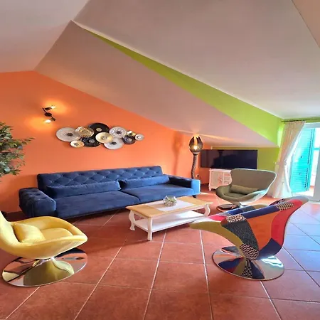 Villa Adrian - Six Bedroom With Swimming Pool And Sea View *