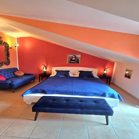 Villa Adrian - Six Bedroom With Swimming Pool And Sea View