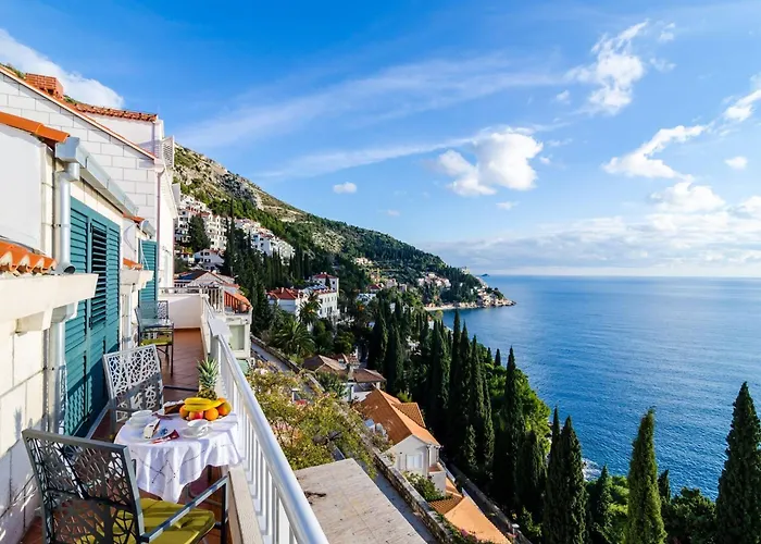 Villa Adrian - Six Bedroom With Swimming Pool And Sea View Dubrovnik