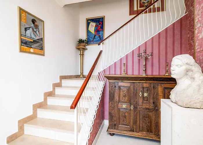 Villa Adrian - Six Bedroom With Swimming Pool And Sea View *