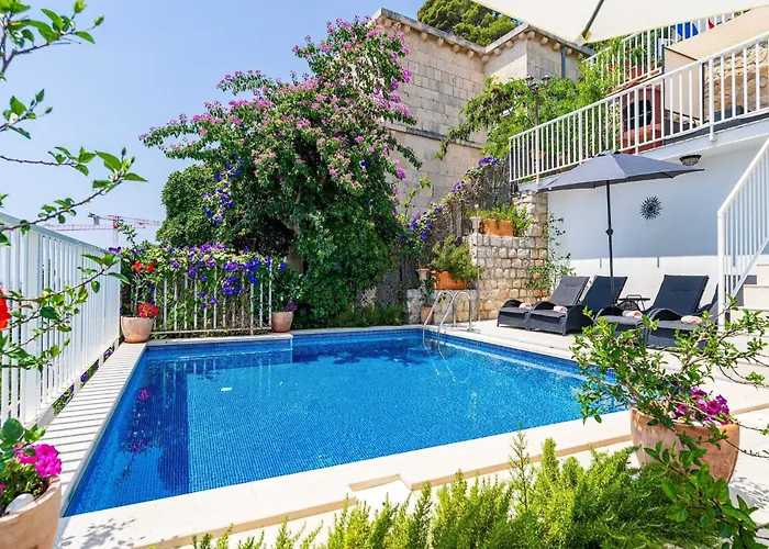 Adrian - Six Bedroom With Swimming Pool And Sea View Dubrownik