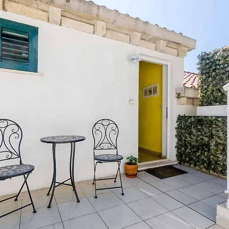 Adrian - Six Bedroom With Swimming Pool And Sea View * Ντουμπρόβνικ