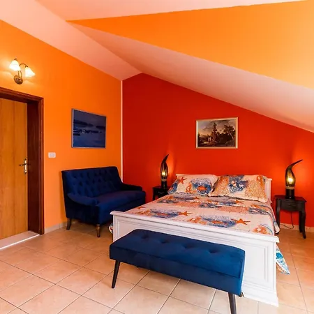 Adrian - Six Bedroom With Swimming Pool And Sea View Ντουμπρόβνικ