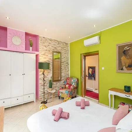 Villa Adrian - Six Bedroom With Swimming Pool And Sea View *