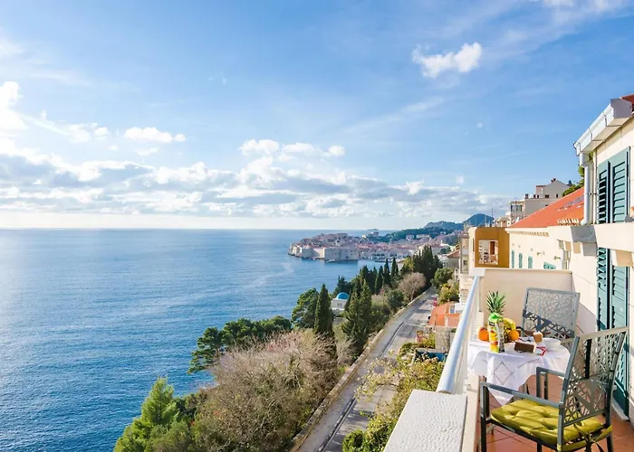 Villa Adrian - Six Bedroom With Swimming Pool And Sea View *