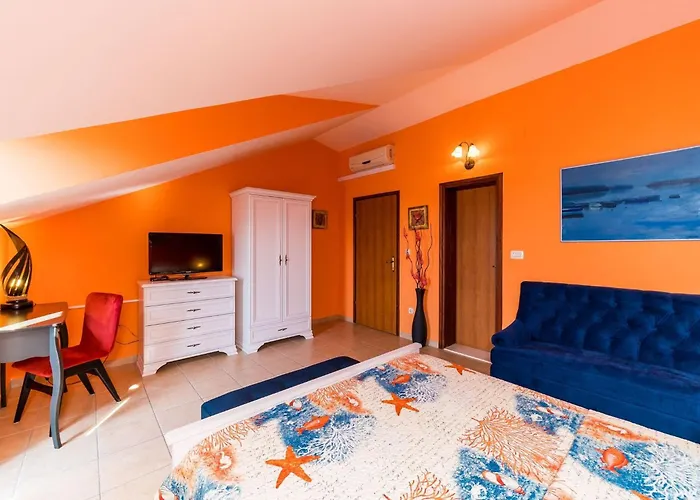 Adrian - Six Bedroom With Swimming Pool And Sea View Villa