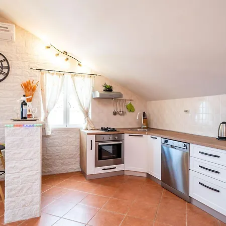 Adrian - Six Bedroom With Swimming Pool And Sea View * Dubrovnik